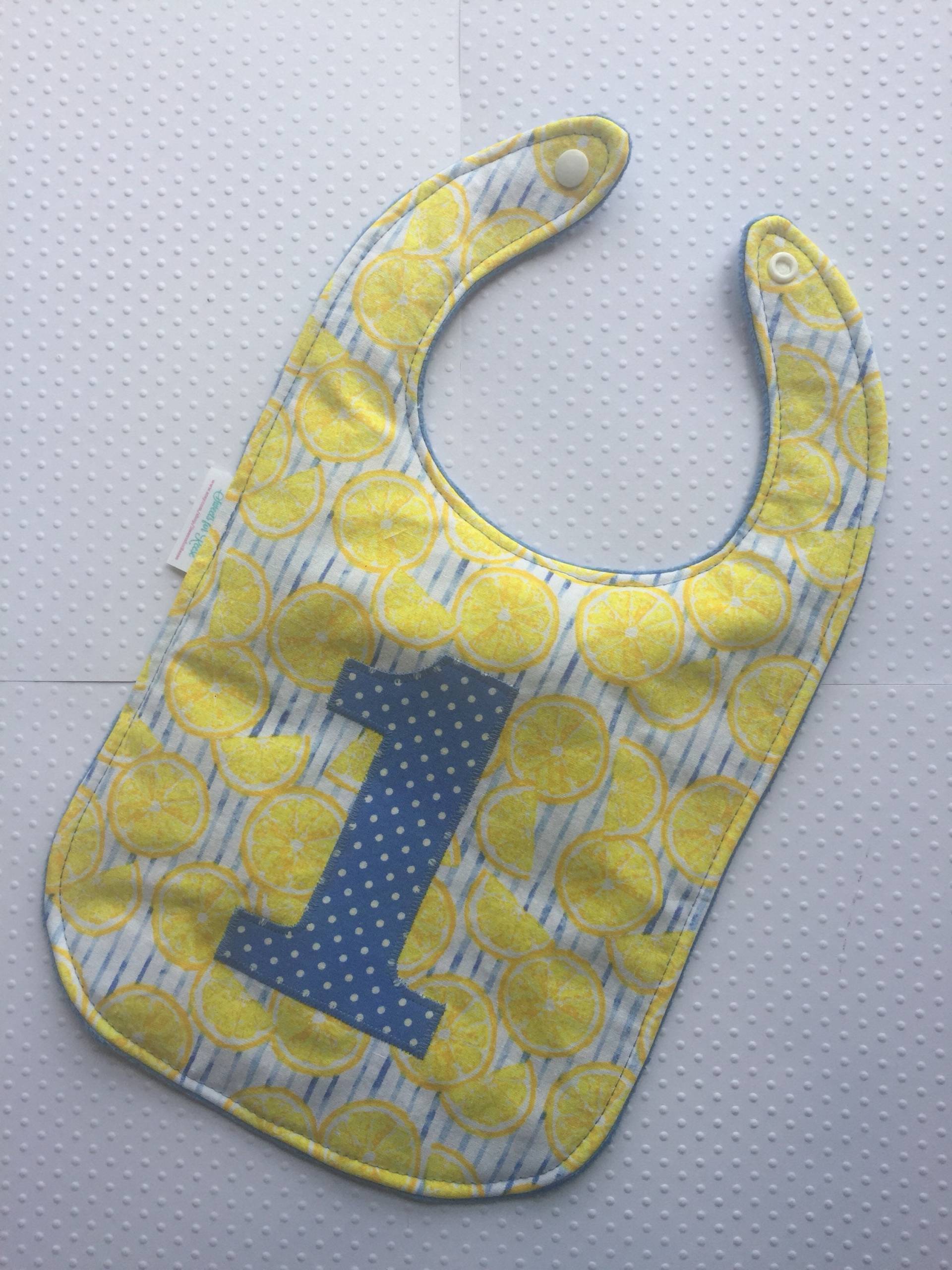 Zitronen Lemonade Stand 1. Geburtstag Lätzchen Zitronen Lemonade Stand 1. Geburtstag Lätzchen von Etsy - SweetsforReese