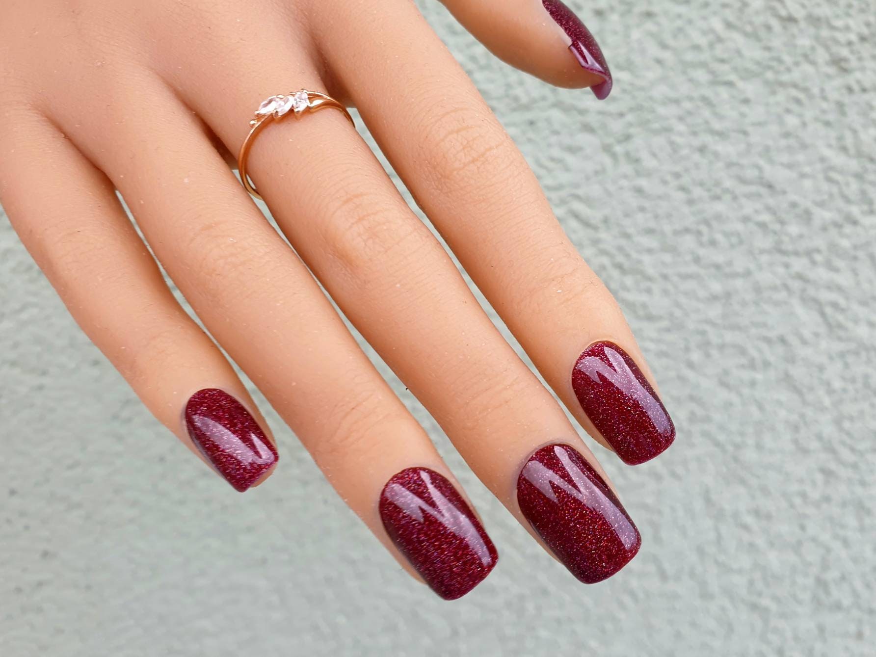 Dunkel Rot Press On Nails Mit Glitzer von Etsy - SymbelNails