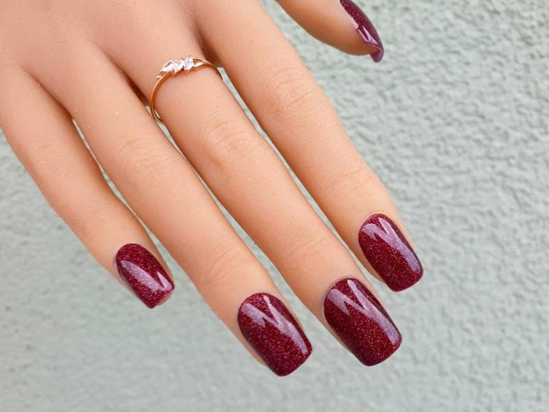 Dunkel Rot Press On Nails Mit Glitzer von Etsy - SymbelNails