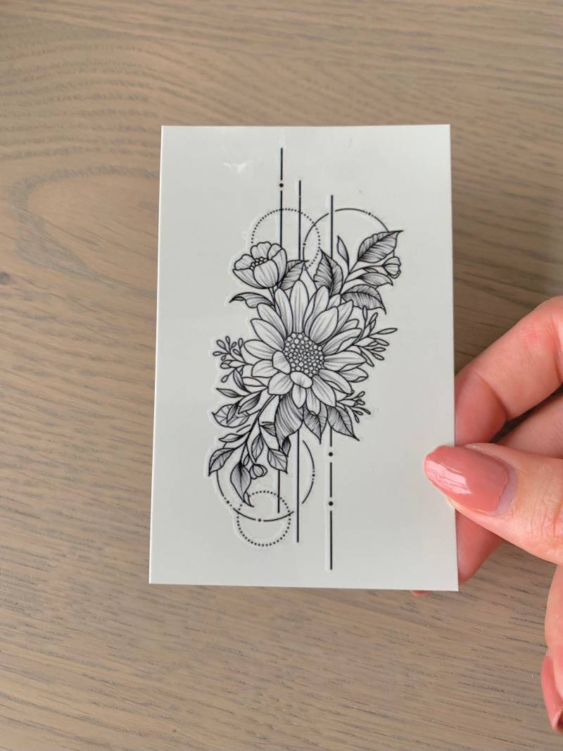 Sonnenblumenkunst | 2Er-Set - Temporäres Tattoo von Etsy - TATTOODAY