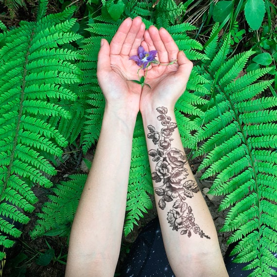 Zeitlose Botanik - Garden Rose Xxl Temporäres Tattoo Zeitlose Botanik - Garden Rose Xxl Temporäres Tattoo von Etsy - TTTattoodotcom