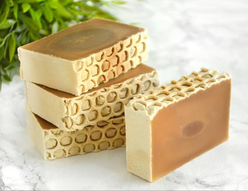 Natürliche Hausgemachte Honigseife - Süße Bienenwabenseife Kaltprozessseife Für Trockene Haut Bienenzüchter Geschenk Beste Geschenkidee Frauen von Etsy - TailoredSoap