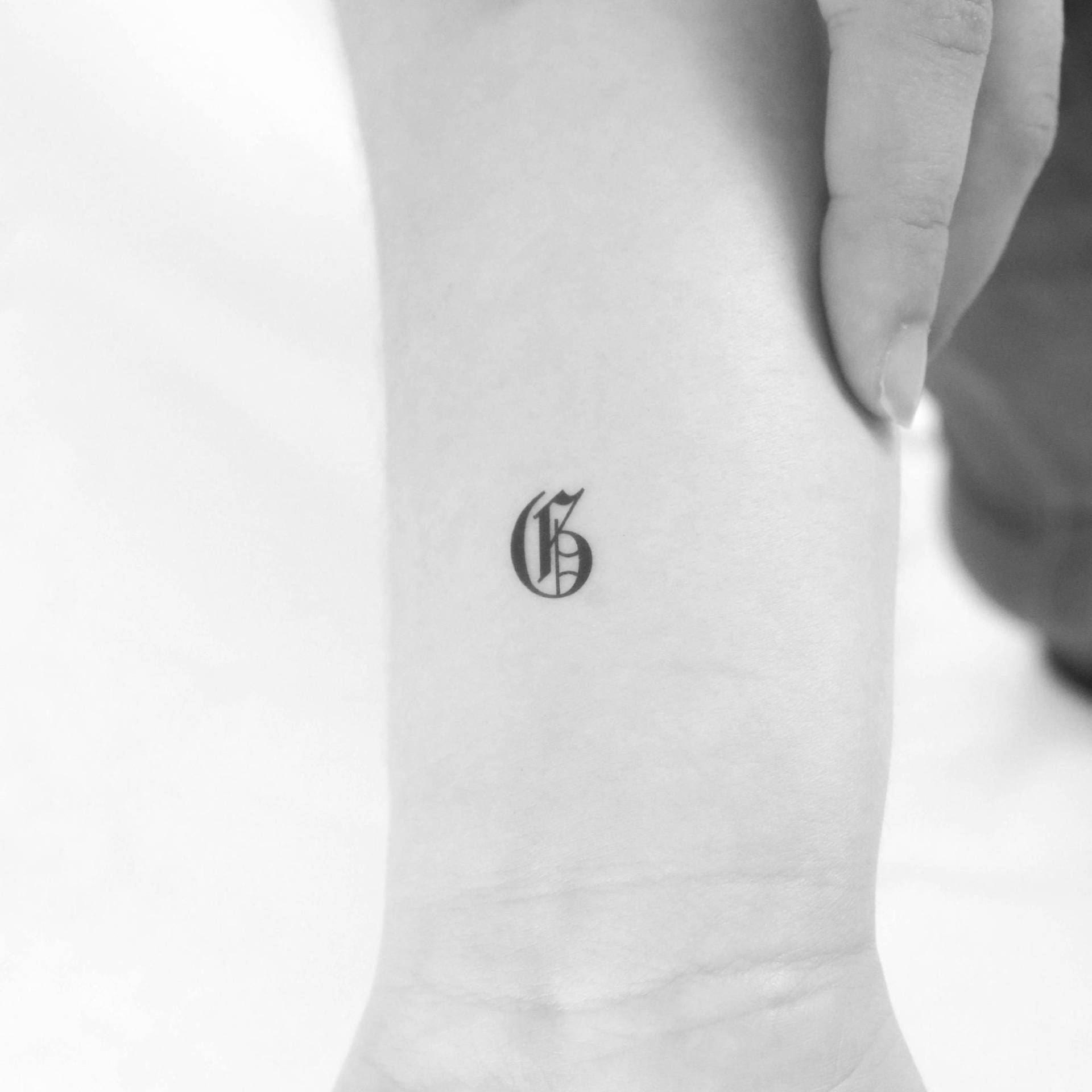 Gothic G Buchstabe Temporäres Tattoo | 3Er Set von Etsy - Tatteco