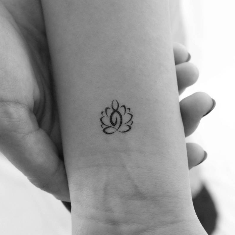 Lotus Meditation Temporäres Tattoo | 3Er Set von Etsy - Tatteco