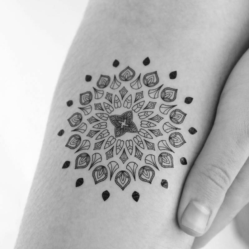 Ornament Mandala Temporäre Tattoo | 3Er Set von Etsy - Tatteco