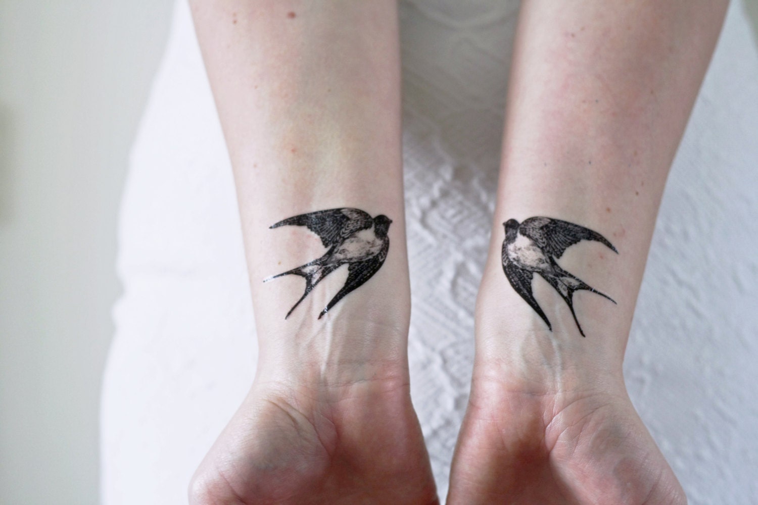 2 Schwalbe Temporäre Tattoos | Set Temporäres Tattoo Schwarze Vogel Kleines 2 Schwalbe Temporäre Tattoos | Set Temporäres Tattoo Schwarze Vogel Kleines von Etsy - Tattoorary