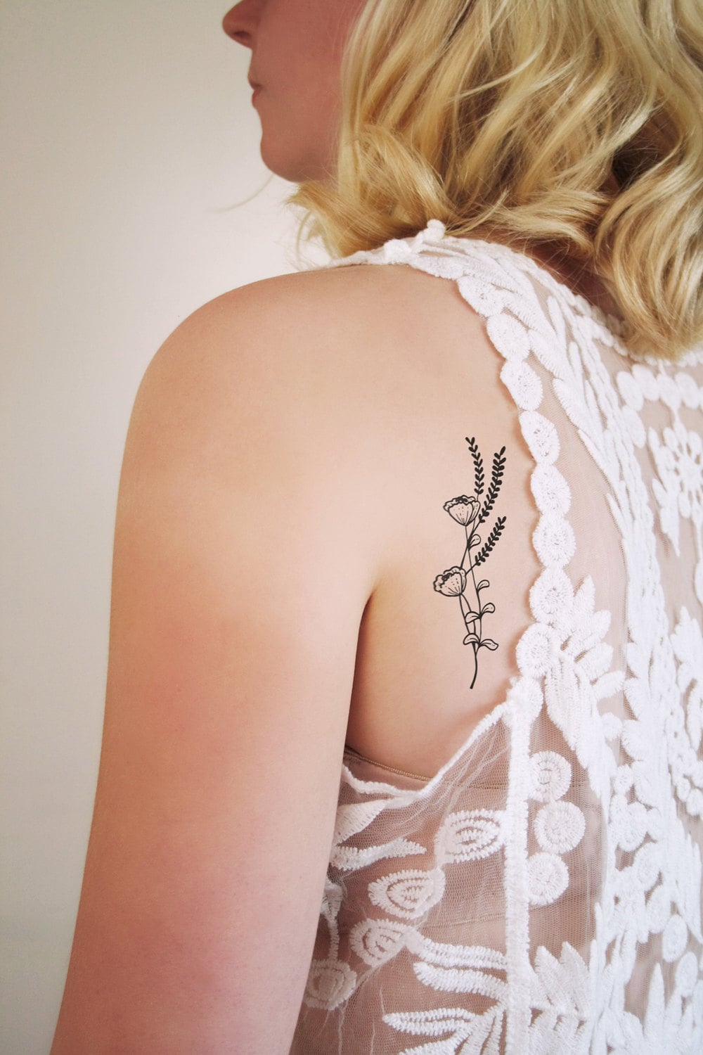 Blumen Temporäres Tattoo | Florales Boho Schmuck Zweig Geschenk Blumenzweig Blumen Temporäres Tattoo | Florales Boho Schmuck Zweig Geschenk Blumenzweig von Etsy - Tattoorary