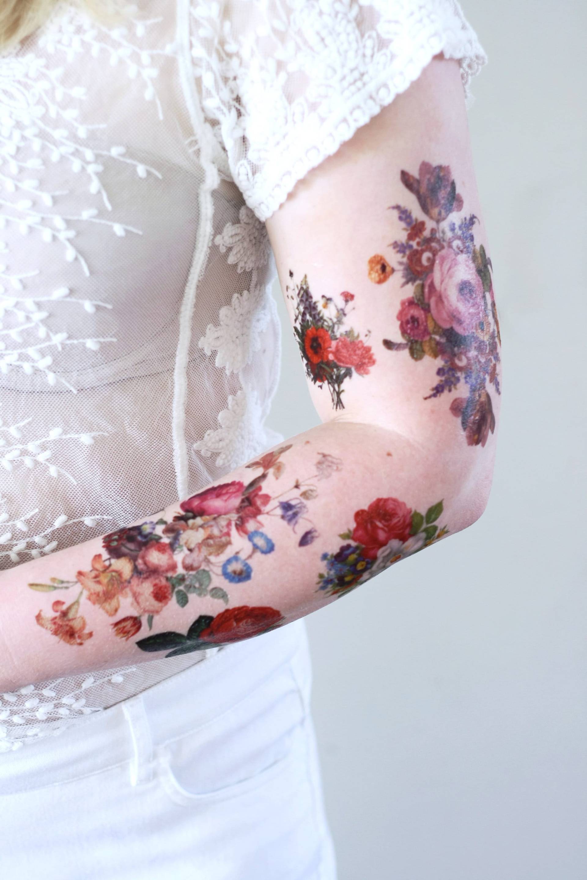 Buntes Blumen Temporäres Tattoo Set | Vintage Temporäre Tattoos Bunte Rosentattoo Geschenkset von Etsy - Tattoorary