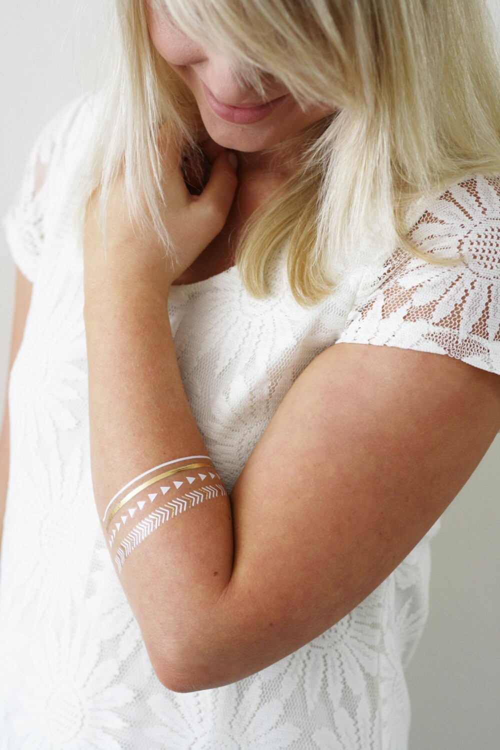 Gold Temporäres Tattoo | Gold Henna-stil Boho Geschenk Mandala Festival Accessoire Größe/Maße/Gewicht von Etsy - Tattoorary