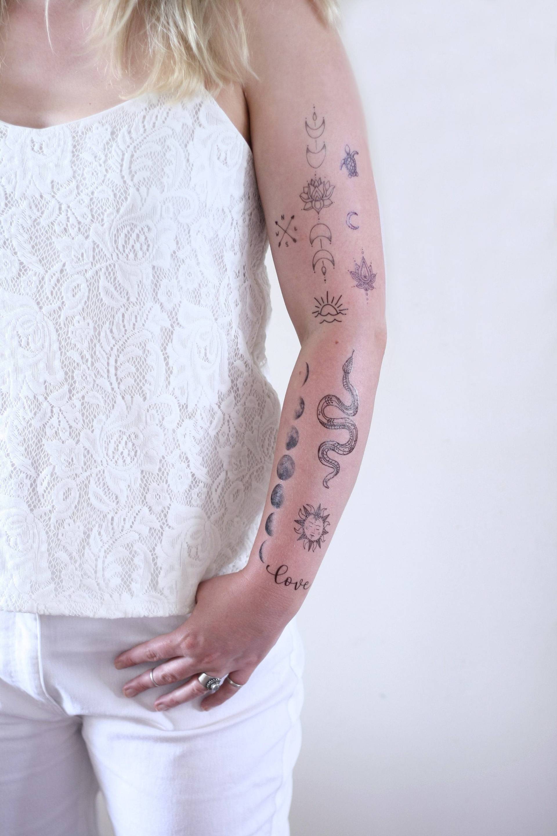 Schwarz Weiß Boho Temporäres Tattoo Set | Temporäre Tattoos Schwarz Festival Geschenkset von Etsy - Tattoorary