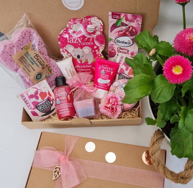 Wellness Geschenkbox Für Frauen/Set Frühling Geschenk Zum Geburtstag Freundin Entspannungsbox 80 von Etsy - Tedemma