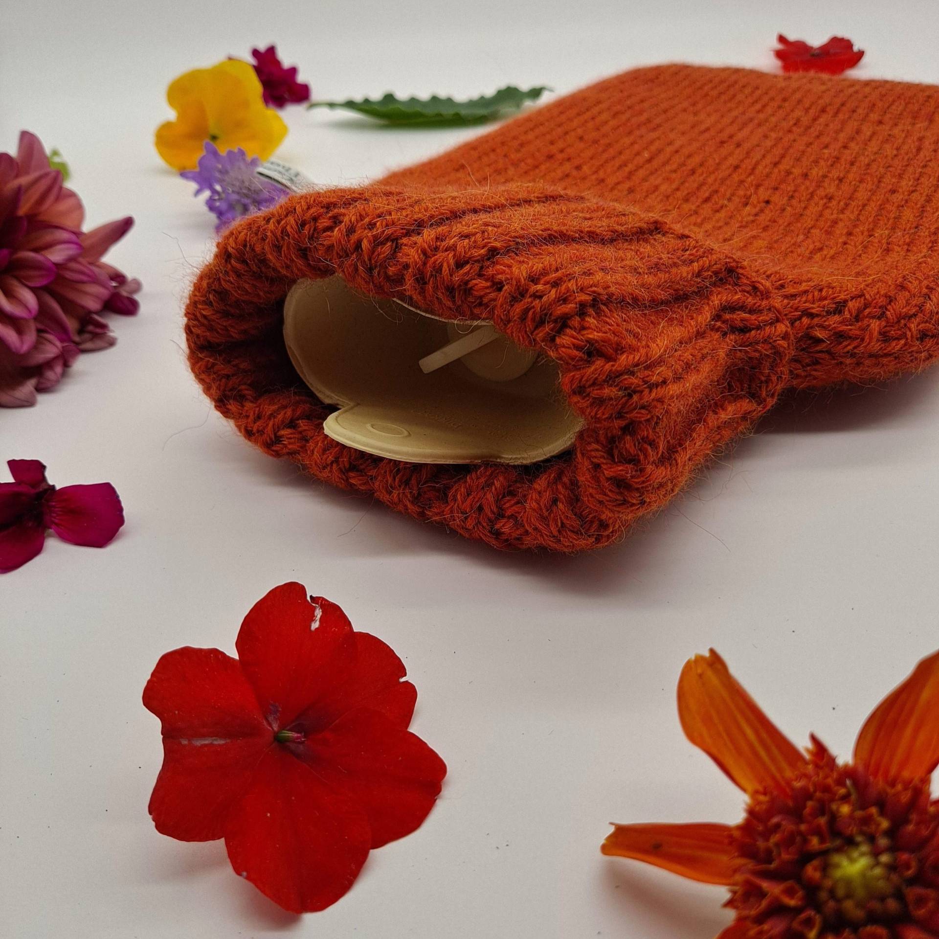 Orange Mix Handgestrickte Wärmflaschenbezug in Alpaka Wollmischung Geschenkidee von Etsy - TheCraftyElks