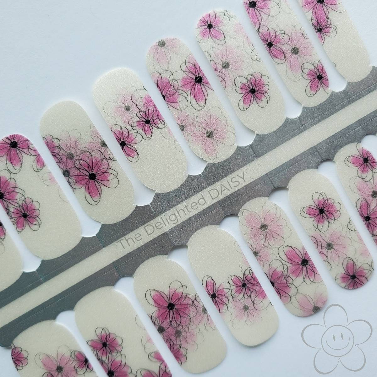 Blushing Blossoms Nail Wraps, Strips, Sticker, Art von Etsy - TheDelightedDaisy