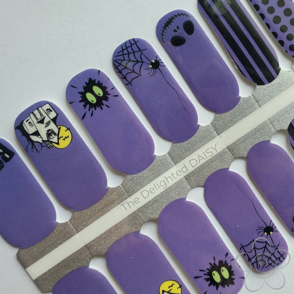 Leuchten Sie Im Dunkeln Lila Halloween Nacht Nagelverpackungen, Nagelstreifen, Nagelaufkleber, Nagelkunst von Etsy - TheDelightedDaisy