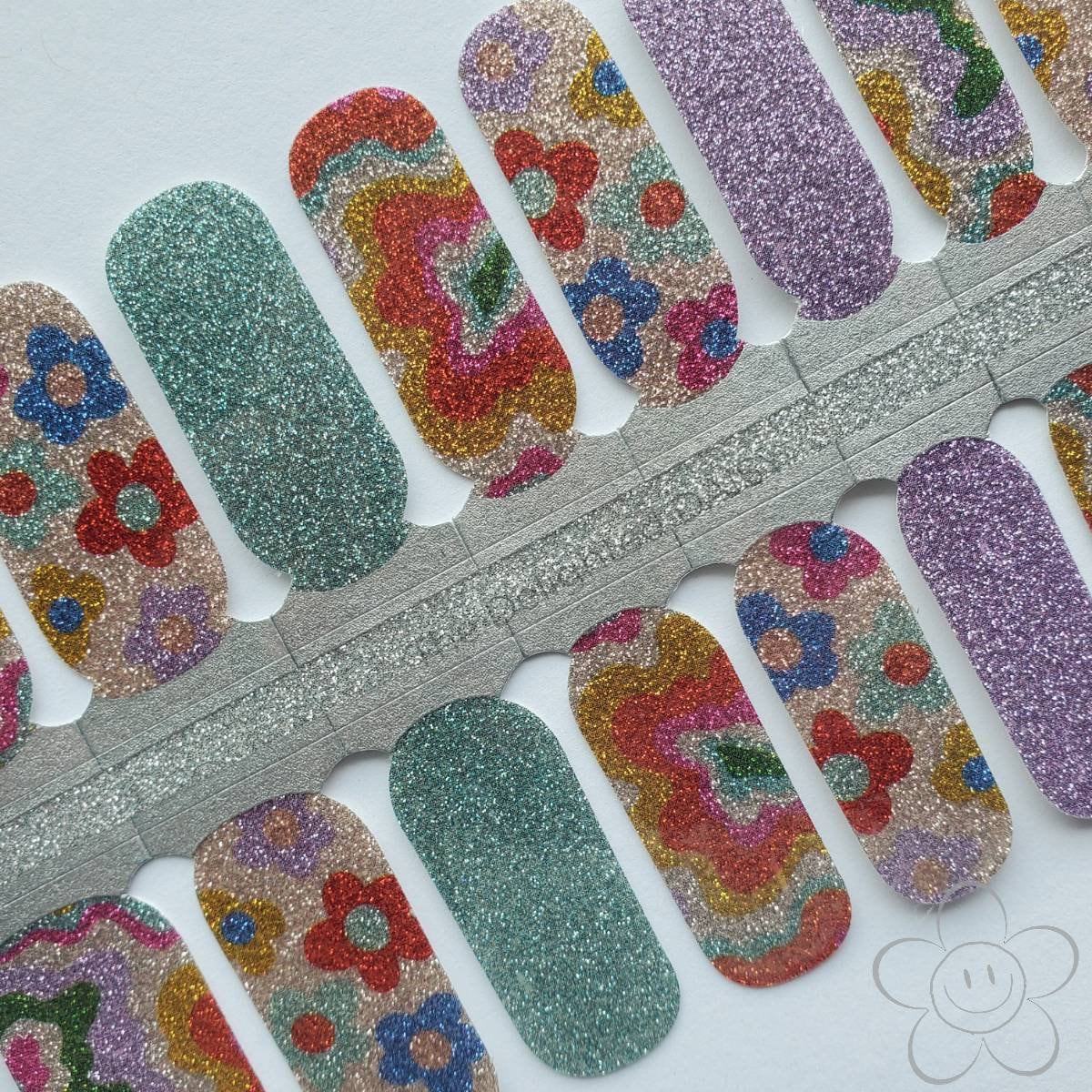 Retro Glitter Gänseblümchen Nagelstreifen, Nagelsticker, Nail Art von Etsy - TheDelightedDaisy