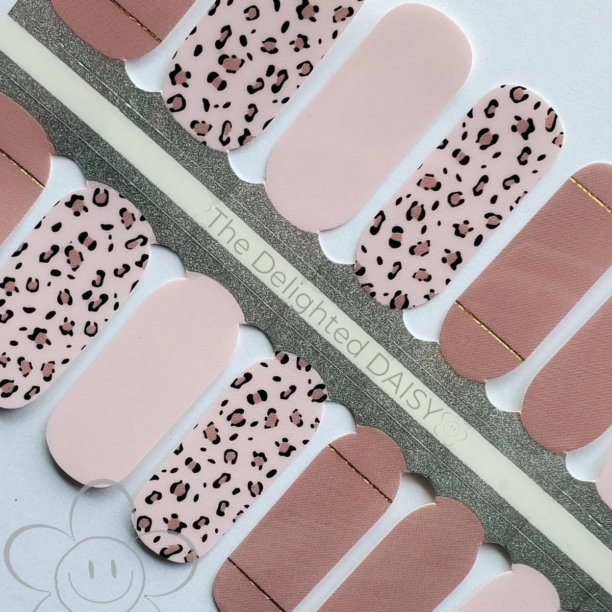 The Chic Cheetah Nail Wraps, Nagelstreifen, Nagelsticker, Art von Etsy - TheDelightedDaisy