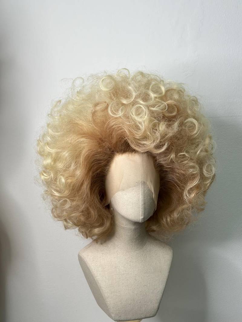 Big 80S Wig Dark Copper von Etsy - TheGingHair