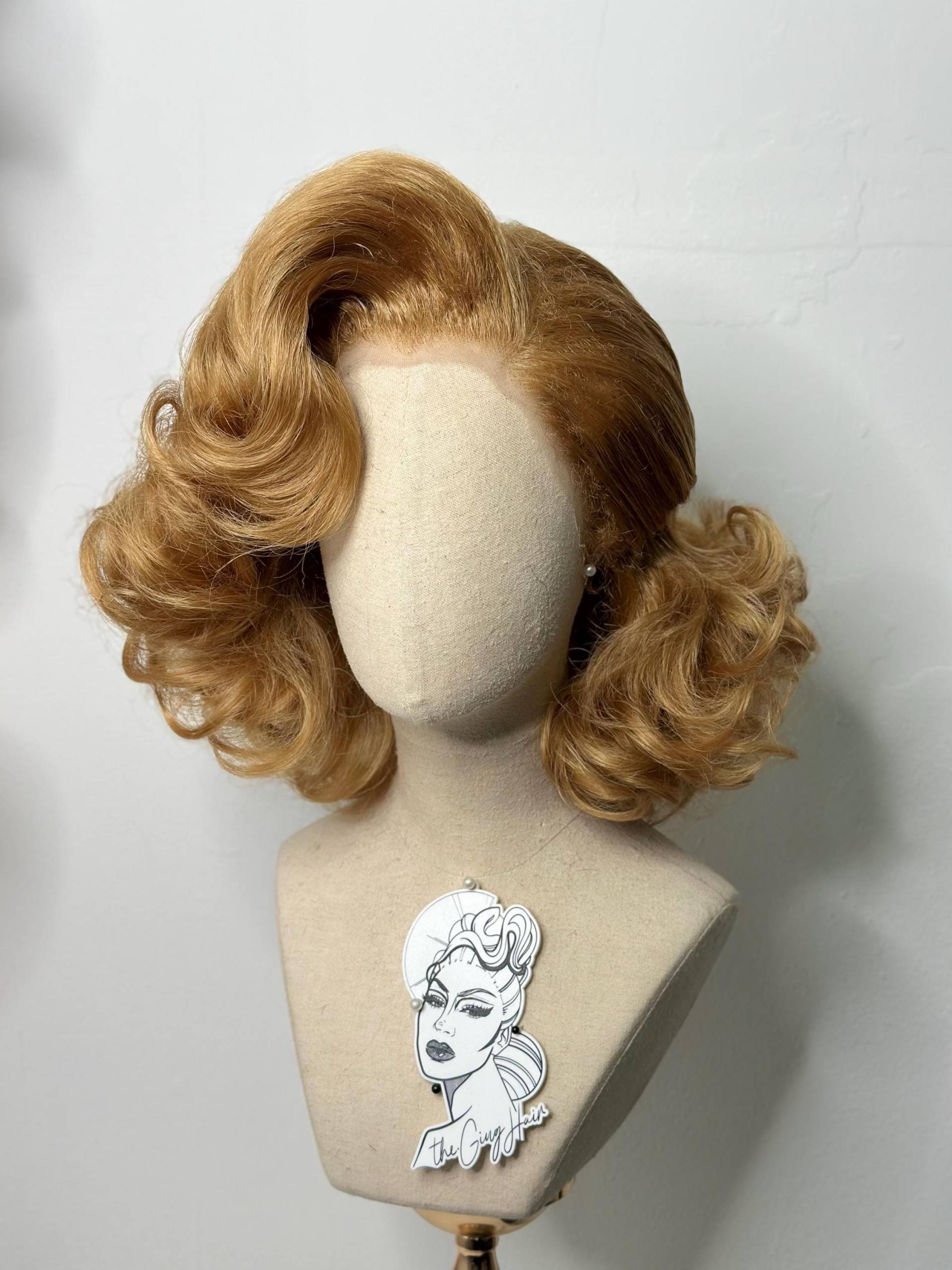 Classy Short Caramel Classy Short Caramel von Etsy - TheGingHair