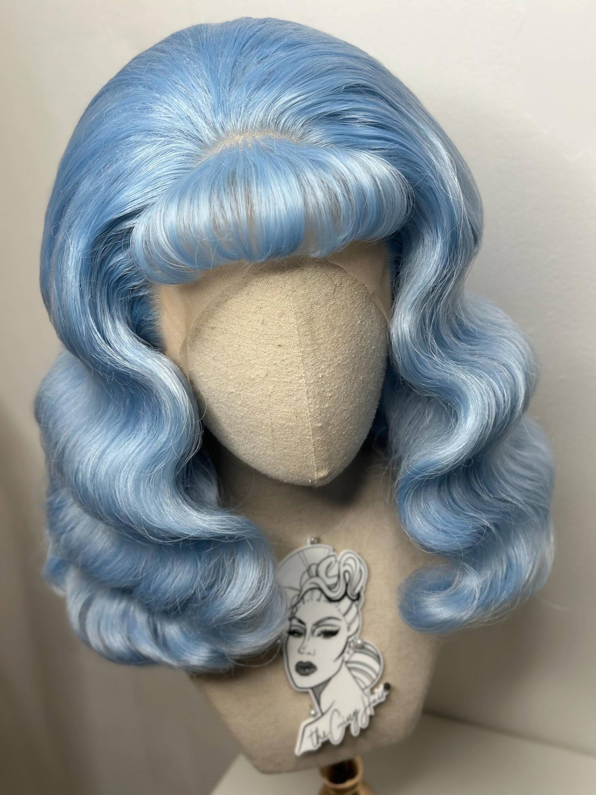Classy Wave Wig in Sky Blue Classy Wave Wig in Sky Blue von Etsy - TheGingHair