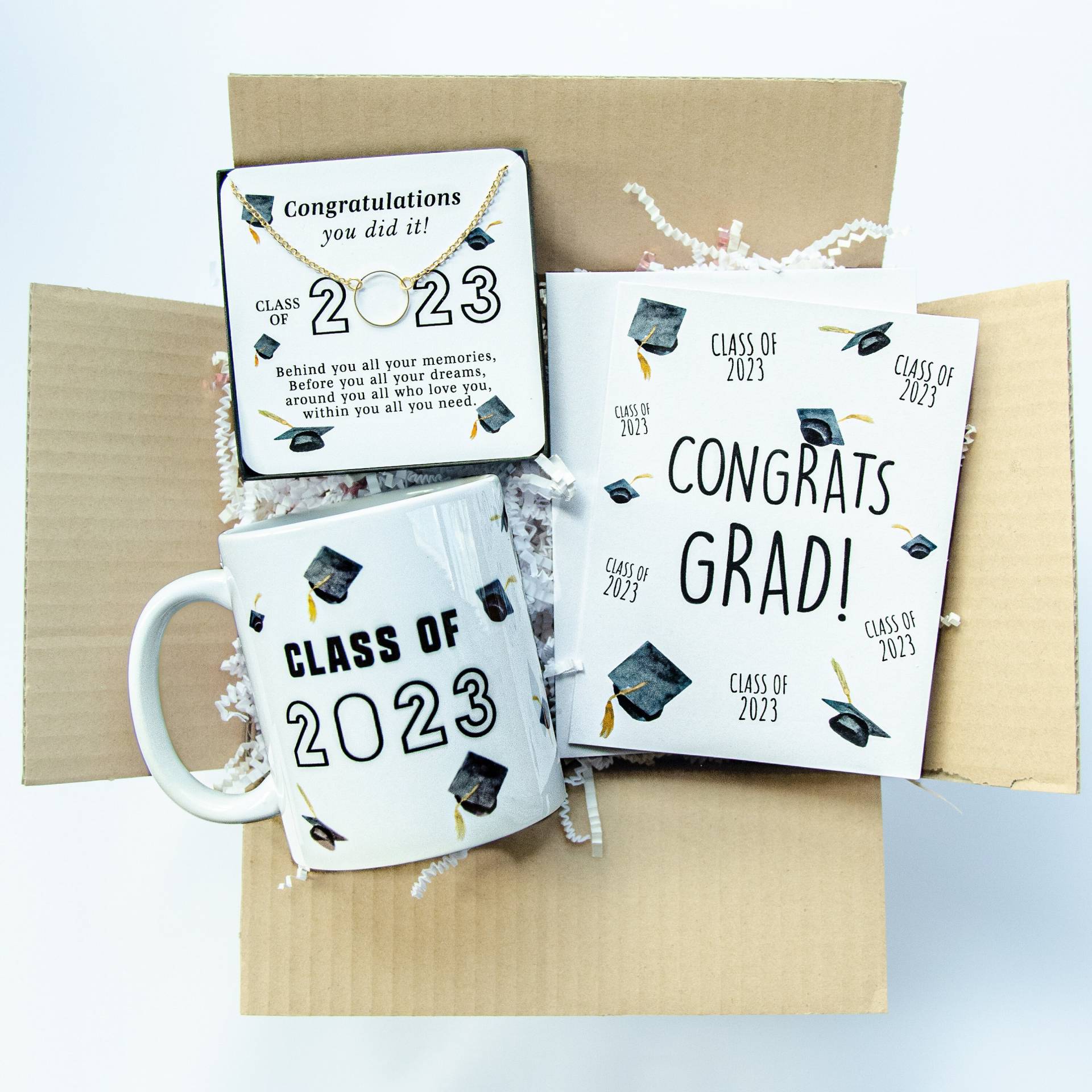 2023 Graduierten Geschenkbox, 14K Gold Halskette Graduierten, 2023 Congrats Grad Abschlusskarte, Geschenk Zum Abschluss, Abschlussgeschenkbox von Etsy - TheJewelryBx21