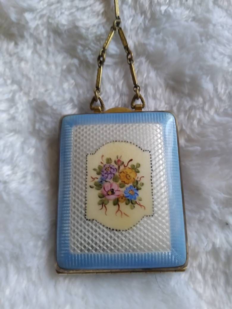 Emaille Guilloche Compact von Etsy - TheLizArdsVintageCo