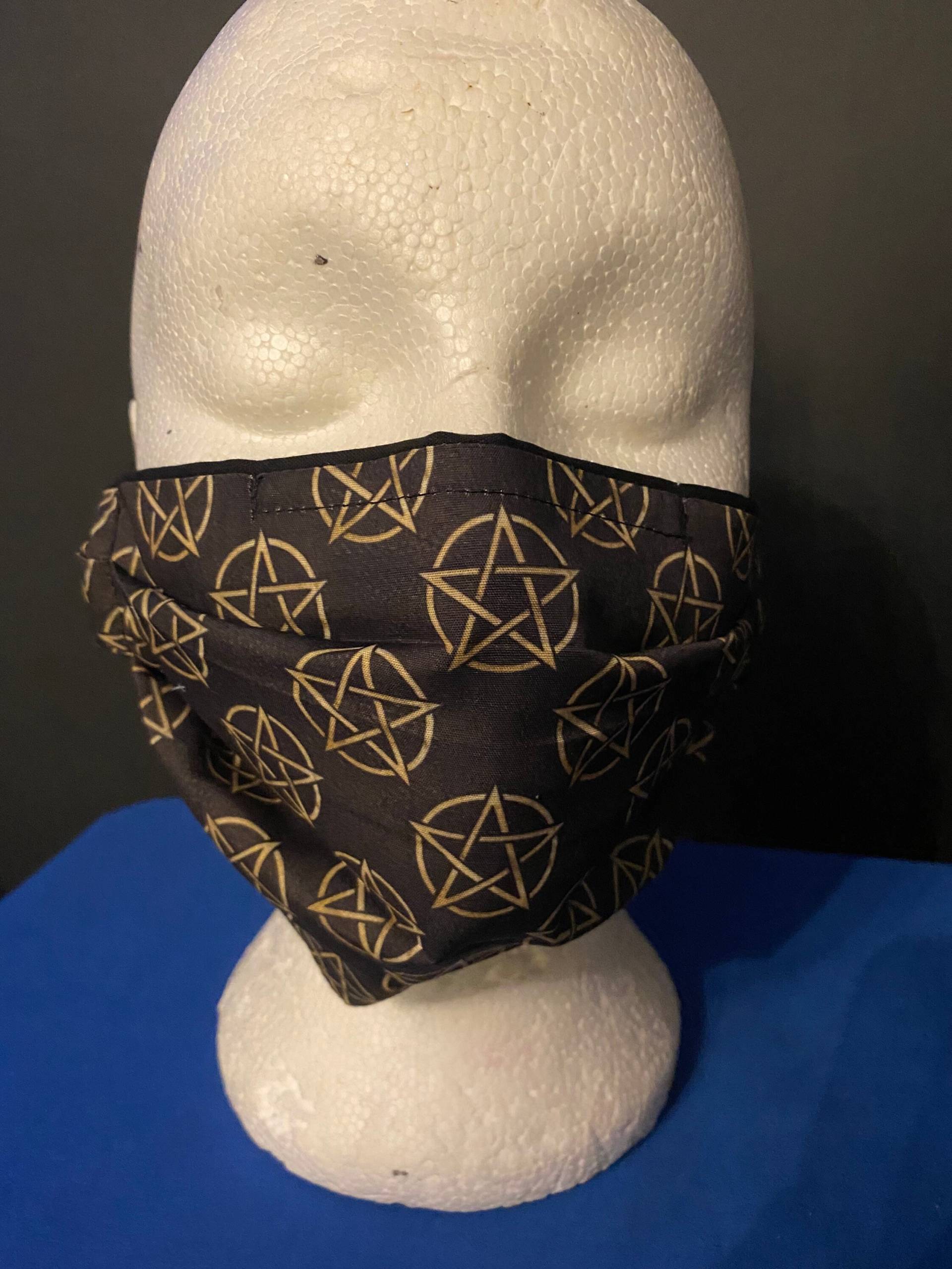 Gesichtsmaske Bedeckung Pentagramm Dreifachschicht Waschbar Wiederverwendbar Eco Goth Emo Alternative von Etsy - ThePurpleUnicornGB