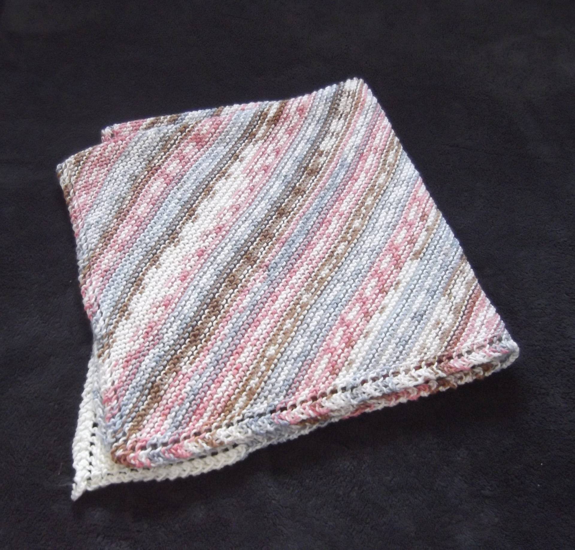 Handgestrickte Picot Rand Kleine Babydecke Creme Braun Und Rosa Streifen Handgestrickte Picot Rand Kleine Babydecke Creme Braun Und Rosa Streifen von Etsy - Tiggyscrafts