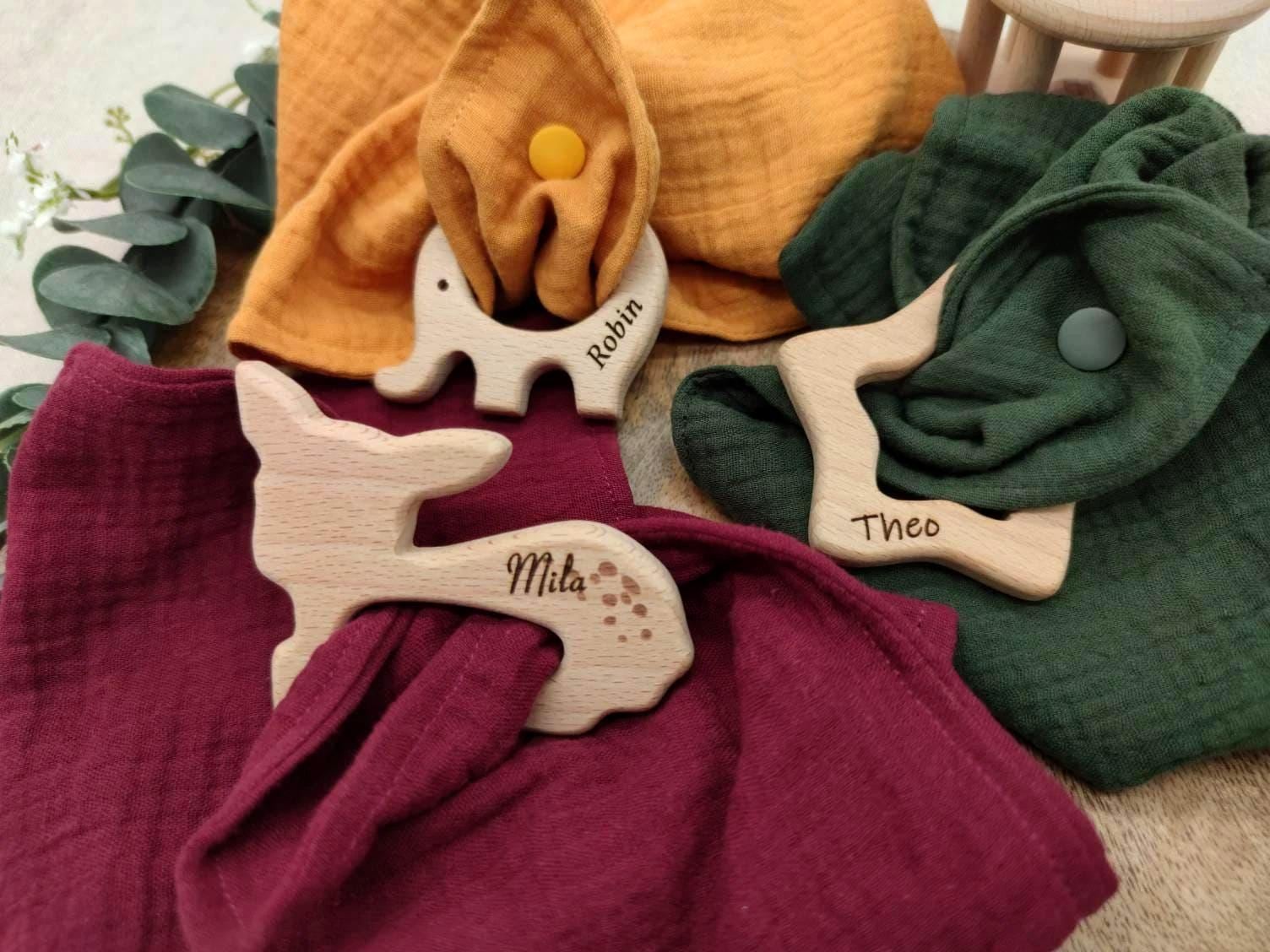 Schmusetuch Musselin Mit Holzfigur | Personalisierbar Schmusetuch Musselin Mit Holzfigur | Personalisierbar von Etsy - Unverbluemtes