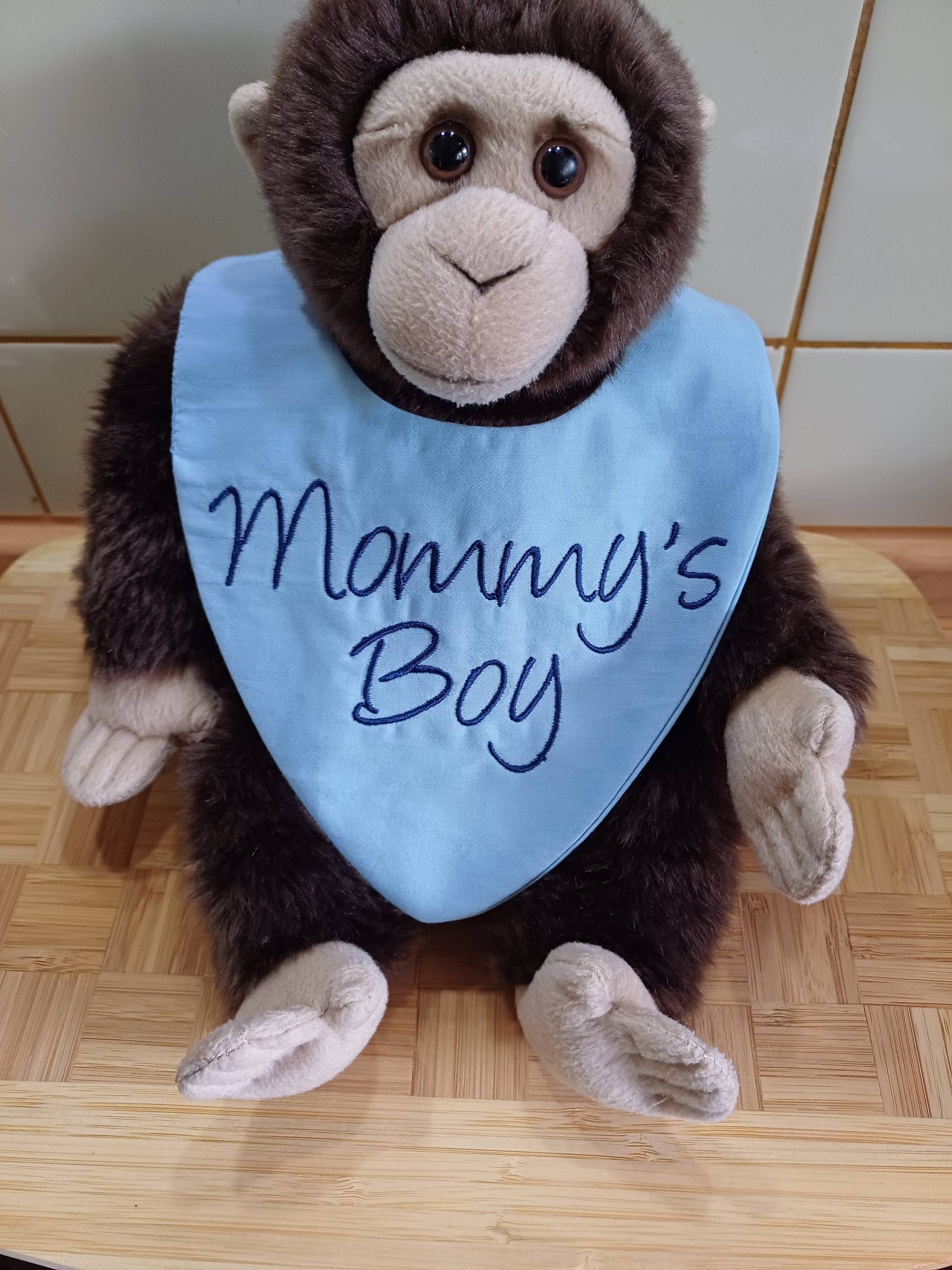 Besticktes Sabberlätzchen/Halstuch Für Babys "Mommys Boy" - Blau Upcycling Unikat Handarbeit #14 Besticktes Sabberlätzchen/Halstuch Für Babys "Mommys Boy" - Blau Upcycling Unikat Handarbeit #14 von Etsy - UpcyclingbyPaMue