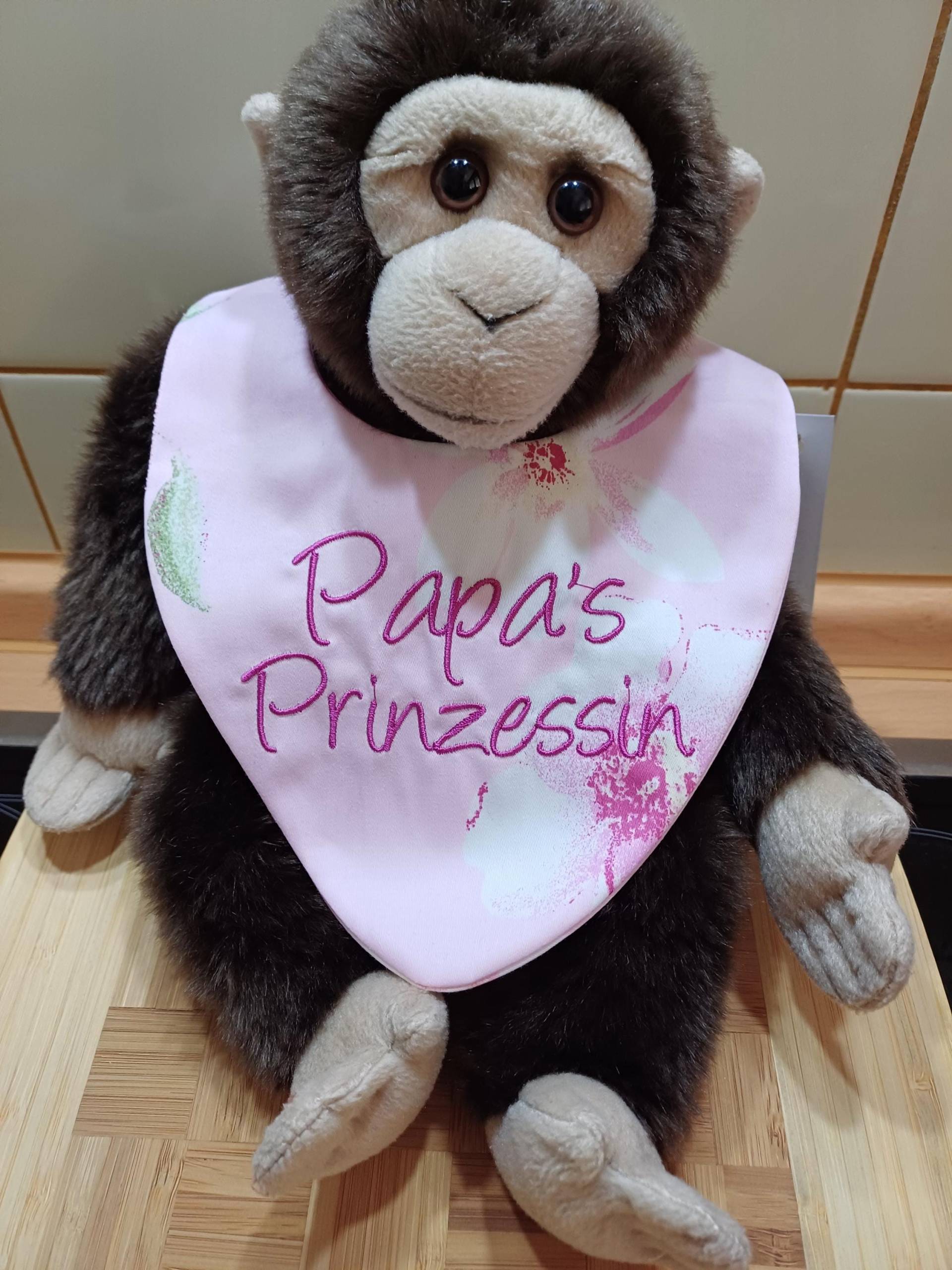 Besticktes Sabberlätzchen/Halstuch Für Babys "Papa's Prinzessin" - Pink/Weiß Upcycling Unikat Handarbeit #268 Besticktes Sabberlätzchen/Halstuch Für Babys "Papa's Prinzessin" - Pink/Weiß Upcycling Unikat Handarbeit #268 von Etsy - UpcyclingbyPaMue