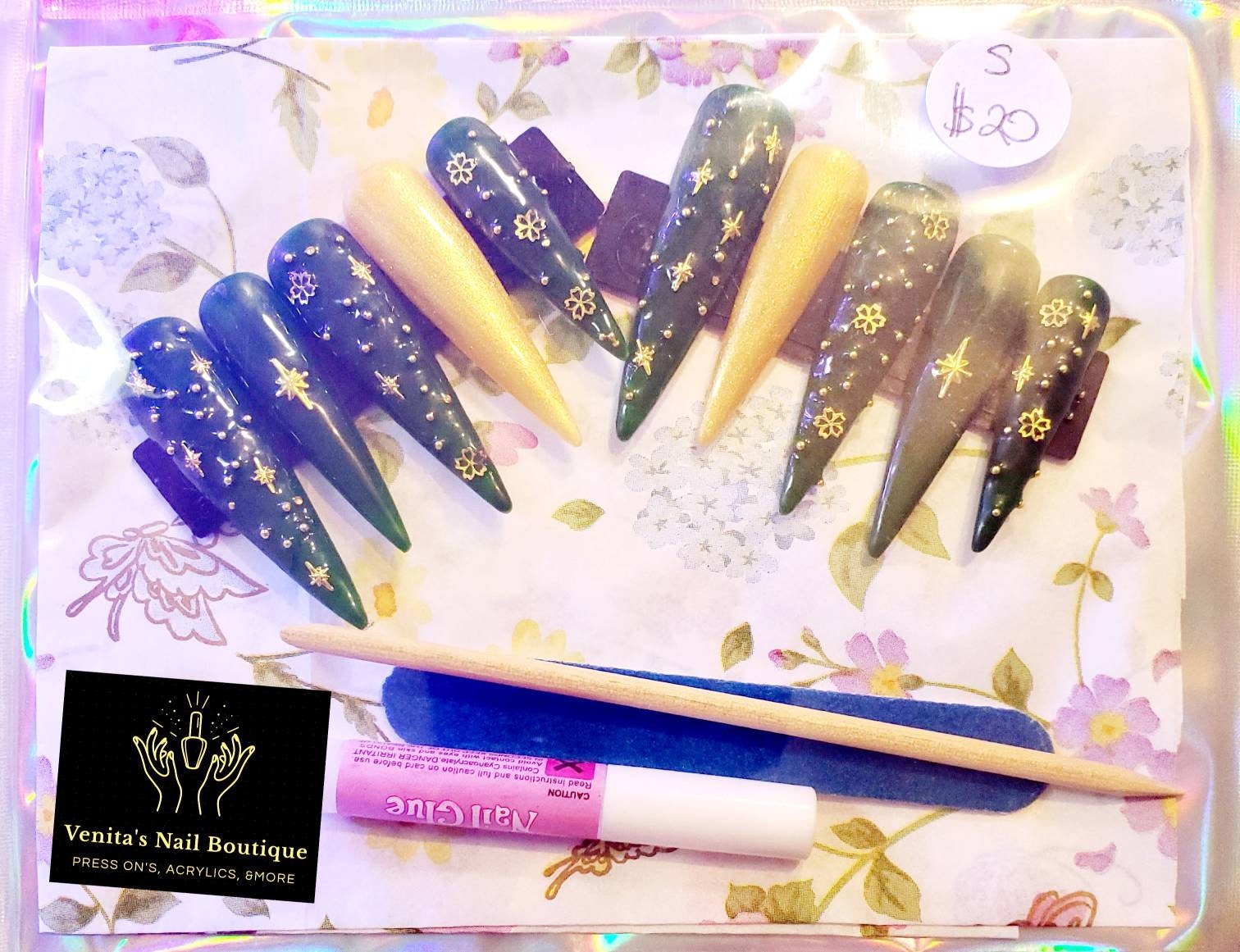 Personalisiertes Press On Nail Set von Etsy - VenitasNailBoutique