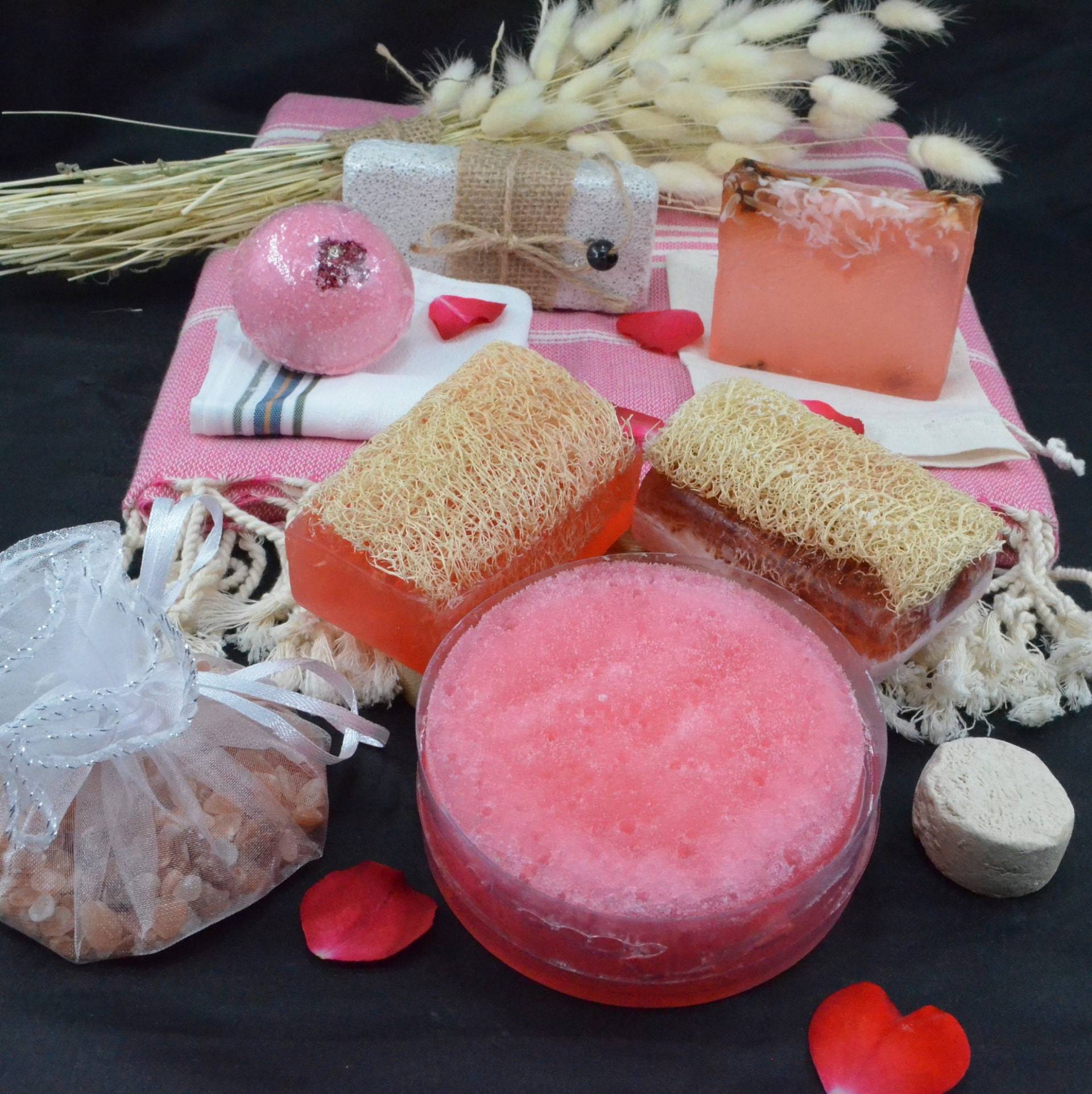 Handgemachte Rose Natürliche Seifengeschenke, Spa-Geschenkkorb, Schöne Hochzeitsbevorzugungen, Entspannungs-Selbstpflege-Geschenkbox Für Sie von Etsy - VenusSoapGift