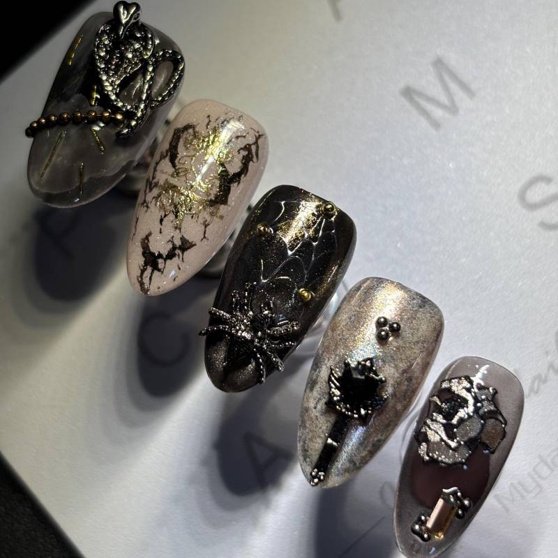 Dark Angel Press On Nails - Handgefertigt Schwarz, Silber, Dunkel Wiederverwendbar | Hm002 von Etsy - ViciNails