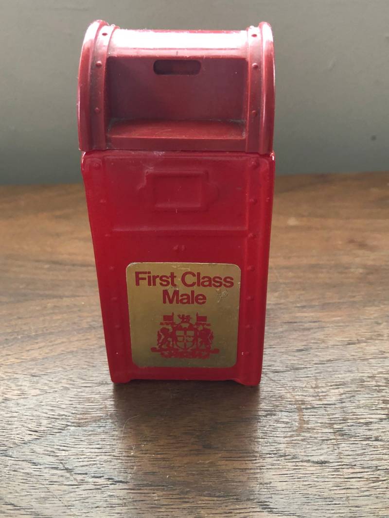 Vintage Avon Rote Briefkasten Flasche Erstklassig Männlich von Etsy - VickysVintageVenue