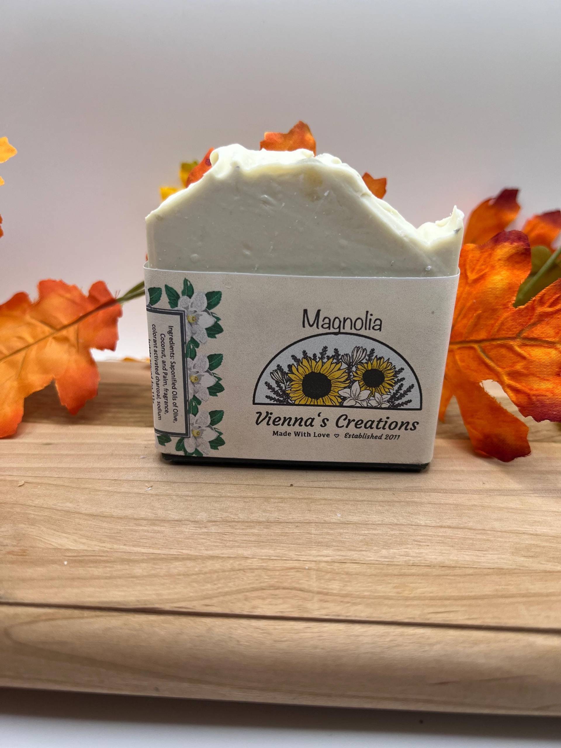 Magnolie Vegane Seife von Etsy - ViennasCreationsUSA