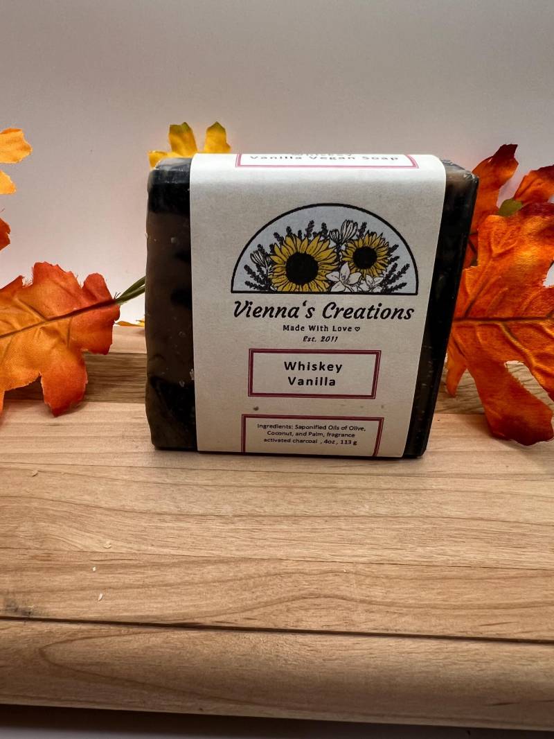 Whisky Vanille Vegane Seife von Etsy - ViennasCreationsUSA