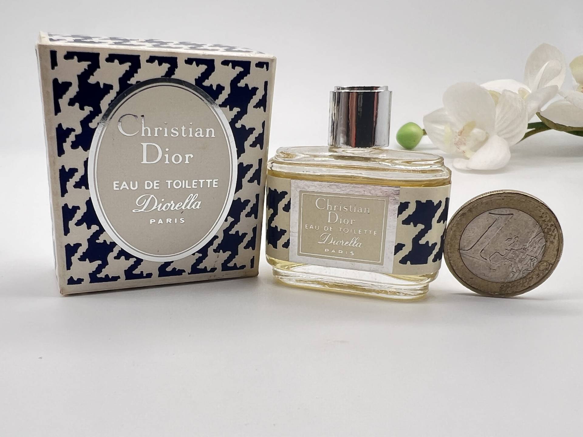 Miniatur Diorella Christian Dior | 1972 Eau De Toilette 7, 5 Ml/0, 25 Fl.oz Seltener Vintage Mini Duft von Etsy - VintageItalienstyle