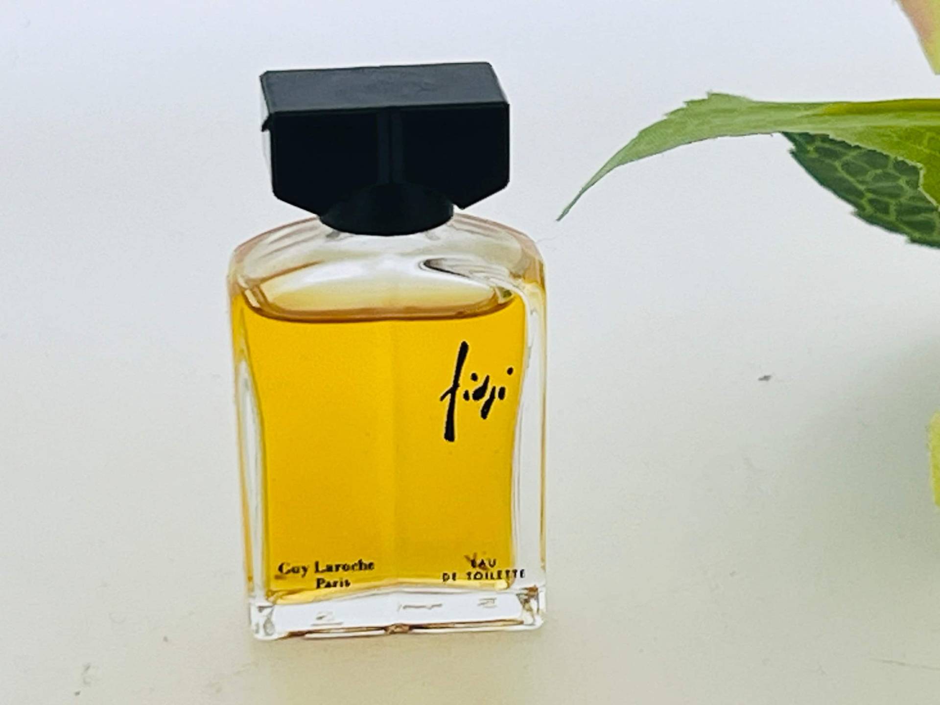 Fidji Guy Laroche 1966 Eau De Toilette Miniatur 5 Ml von Etsy - VintagePerfumeShop