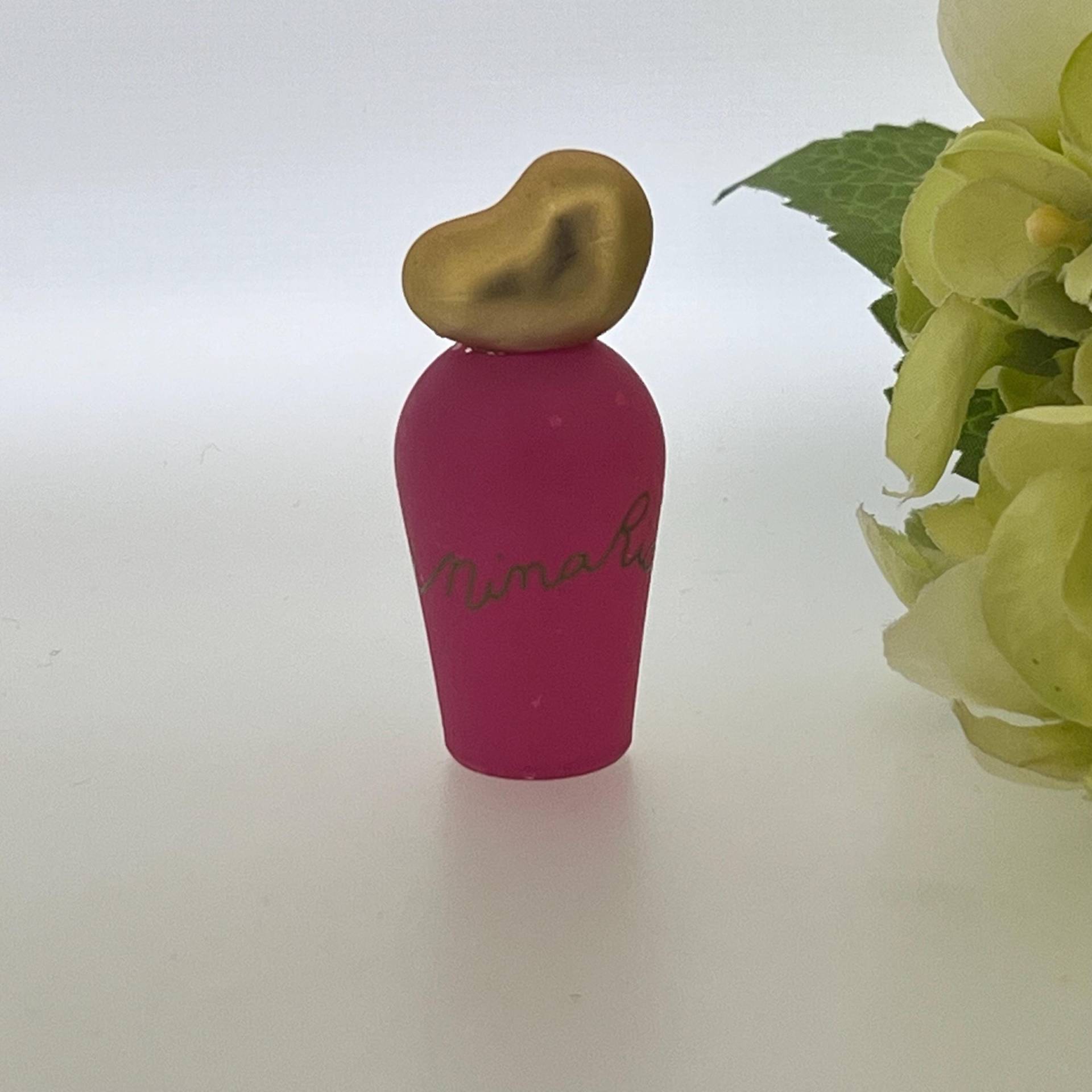 Weinachten Für Deci Delà Nina Ricci 1994, Miniatur, 4 Ml Weinachten Für Deci Delà Nina Ricci 1994, Miniatur, 4 Ml von Etsy - VintagePerfumeShop