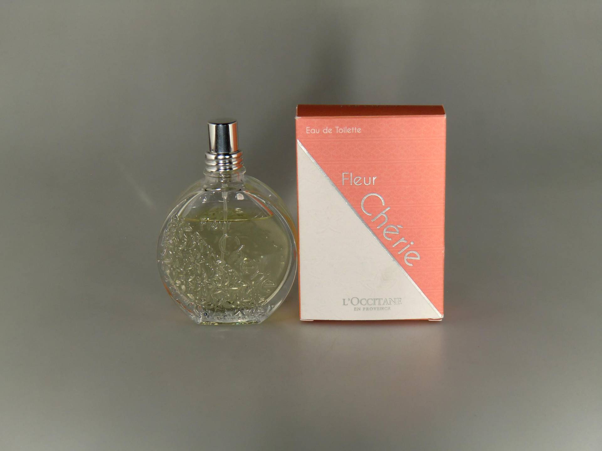 L Occitane En Provence Fleur Cherie Eau De Toilette Natural Spray 2, 5 Fl.oz. /75Ml L Occitane En Provence Fleur Cherie Eau De Toilette Natural Spray 2, 5 Fl.oz. /75Ml von Etsy - VintageRetroEu