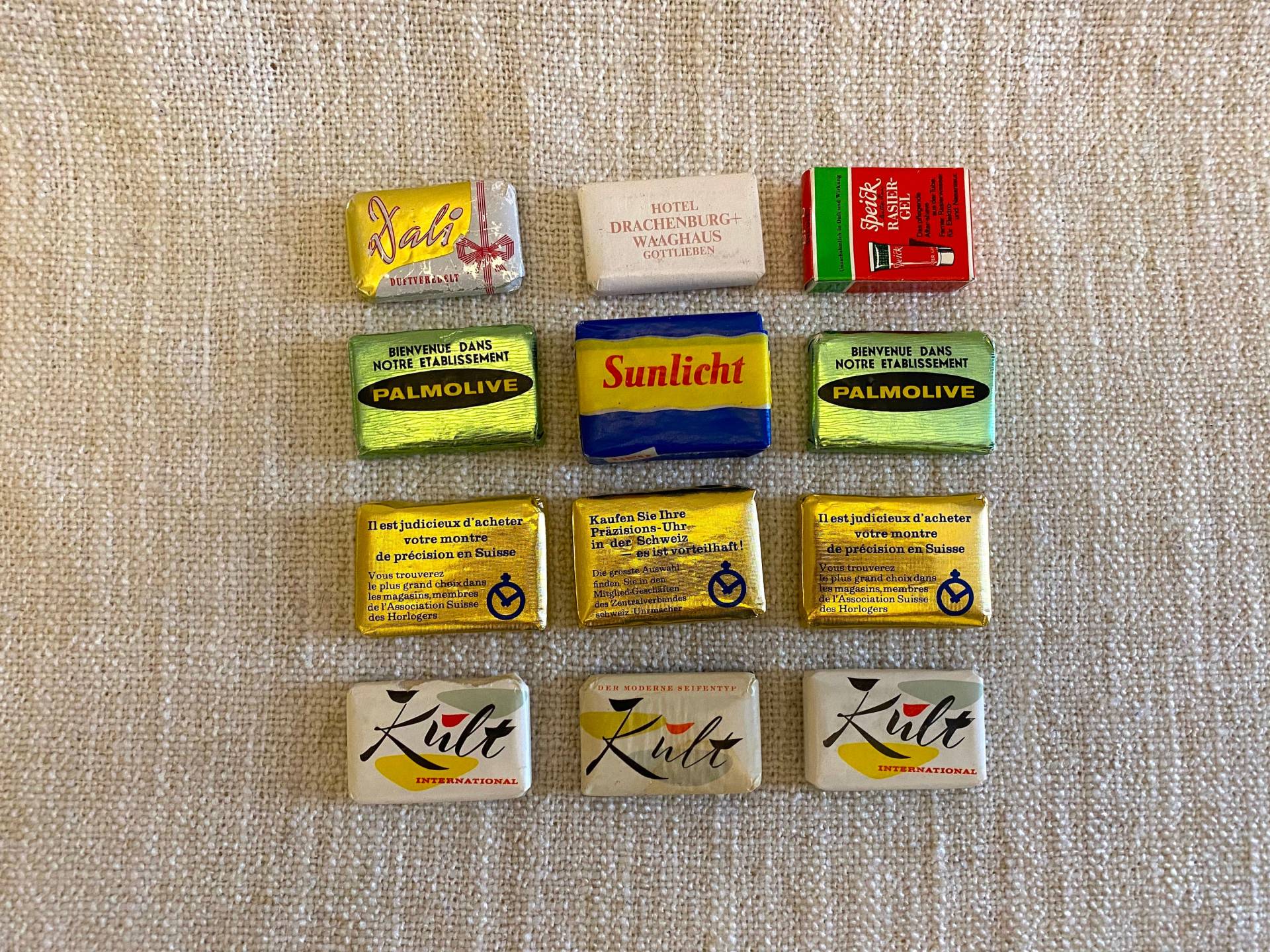 Vintage Perfumery Soap Collection Mini Soaps Set-13 von Etsy - VintageStyleShopDE