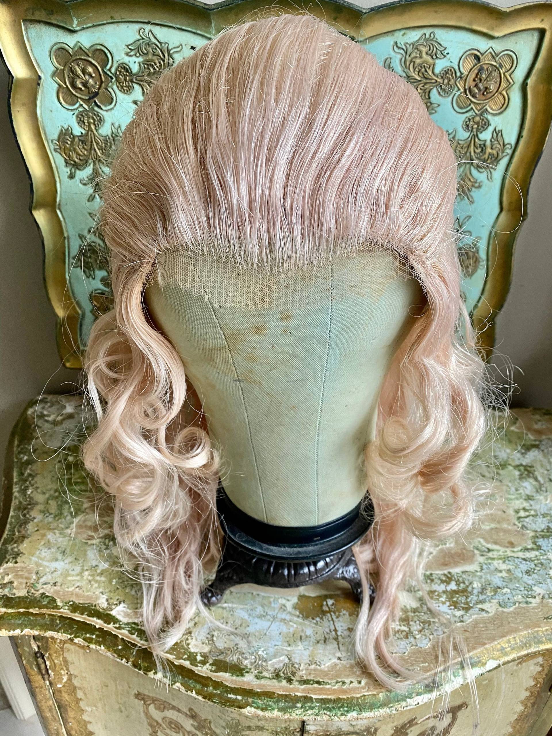 Vintage Theater Spitzenfront Blonde Perücke von Etsy - VintageonVintage