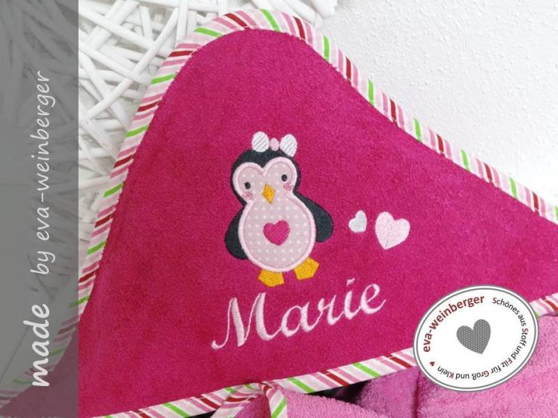 Babygeschenk Mit Name Zur Geburt Taufe Geburtstag Kapuzenhandtuch Pinguin von Etsy - WeinbergerDesign