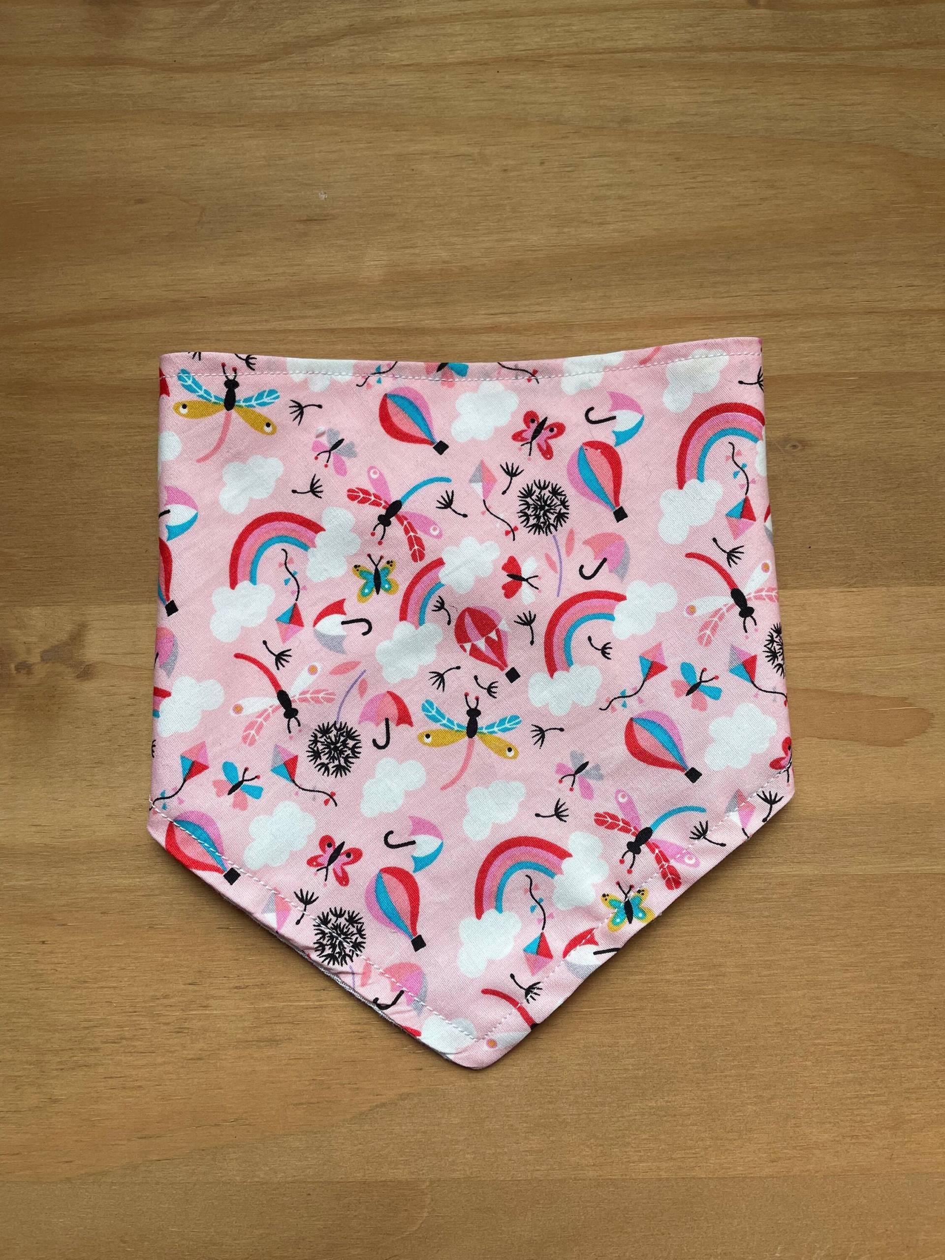 Handgemachtes Pinkes Blümchen Dribble Bib von Etsy - WillowsWorldByChloe