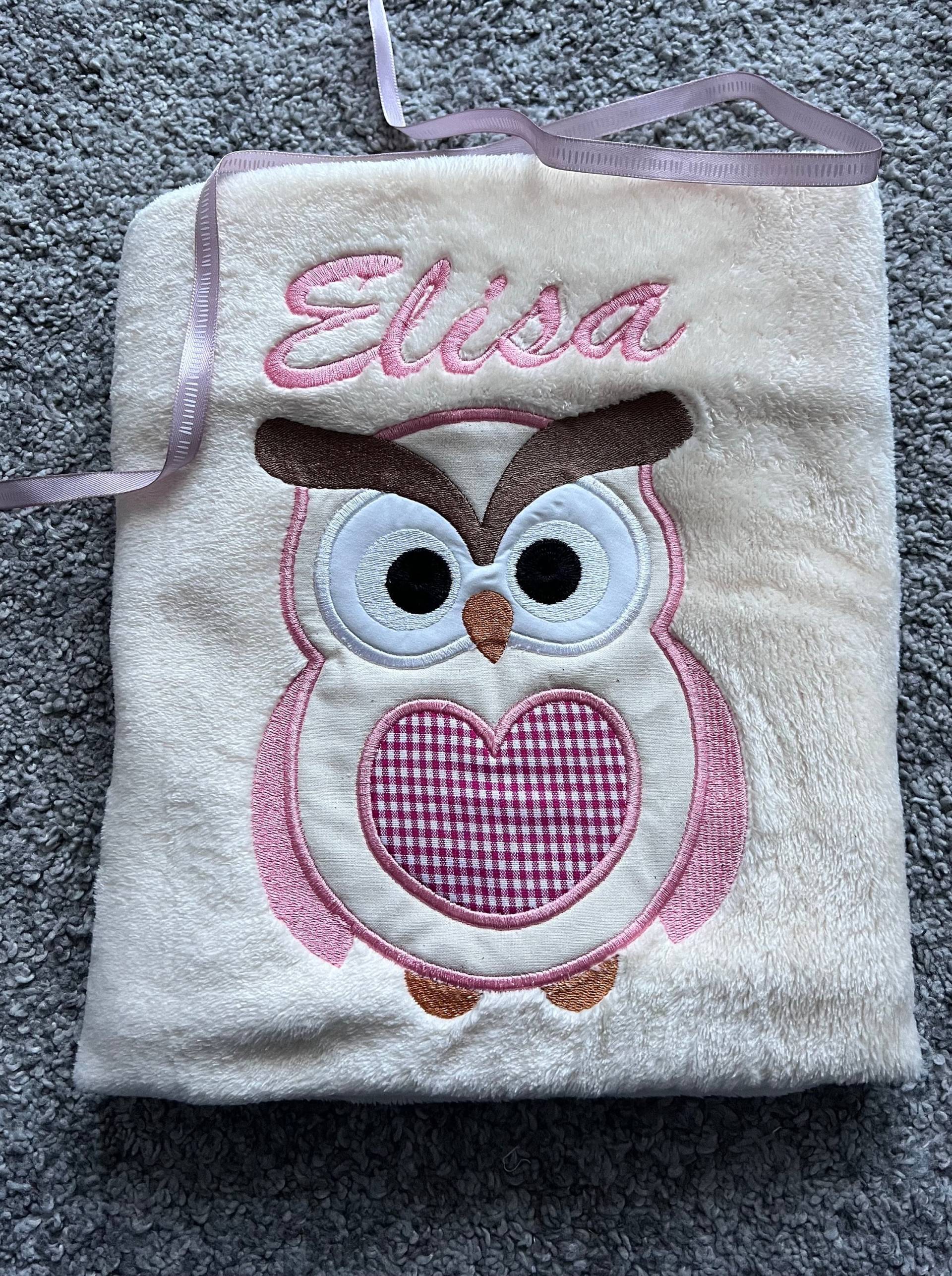 Babydecke „ Kleine Eule" Personalisierbar Mit Namen Und Weiteren Daten - Decke Babydecke „ Kleine Eule" Personalisierbar Mit Namen Und Weiteren Daten - Decke von Etsy - Wuselwind