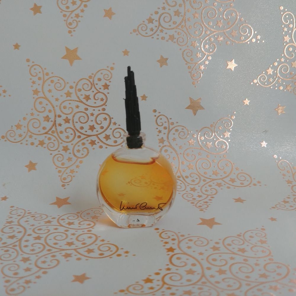 Miniatur Nino Cerruti Classic Pour Femme Von Cerruti, 3, 7 Ml Eau De Toilette, 1987 Miniatur Nino Cerruti Classic Pour Femme Von Cerruti, 3, 7 Ml Eau De Toilette, 1987 von Etsy - Xoxiane