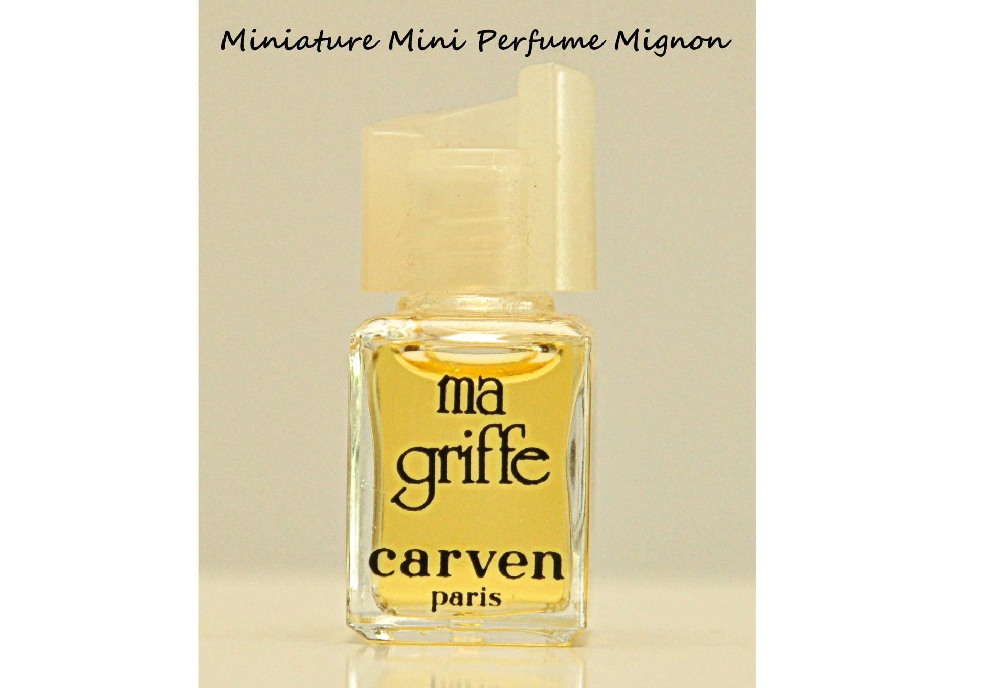 Carven Ma Griffe Extrait De Parfum 2Ml Miniatur Splash Non Spray Reines Parfümextrakt Damen Seltene Vintage 1946 80Er Version von Etsy - YourVintagePerfume