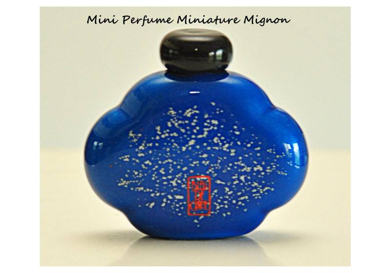 Marc De La Morandiere Bleu Chine Eau Toilette Edt 5Ml Miniature Splash Non Spray Damenparfüm Sehr Seltener Jahrgang 1987 von Etsy - YourVintagePerfume