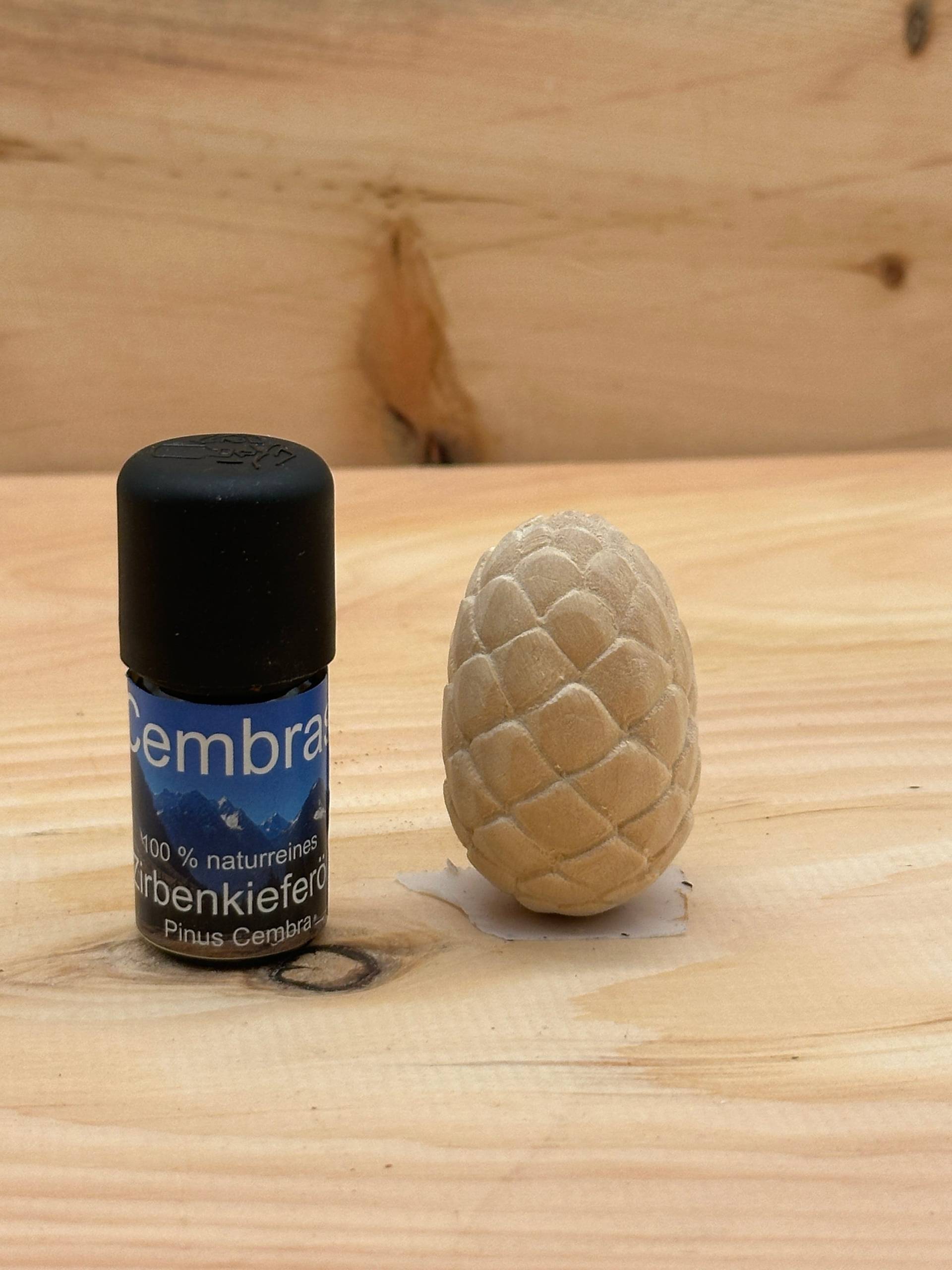 Zirbenzapfen Aus Tiroler Zirbenholz 3 cm Durchmesser Wahlweise Mit 5Ml Bio-Zirbenöl - Handgefertigt von Etsy - Zirbenvielfalt