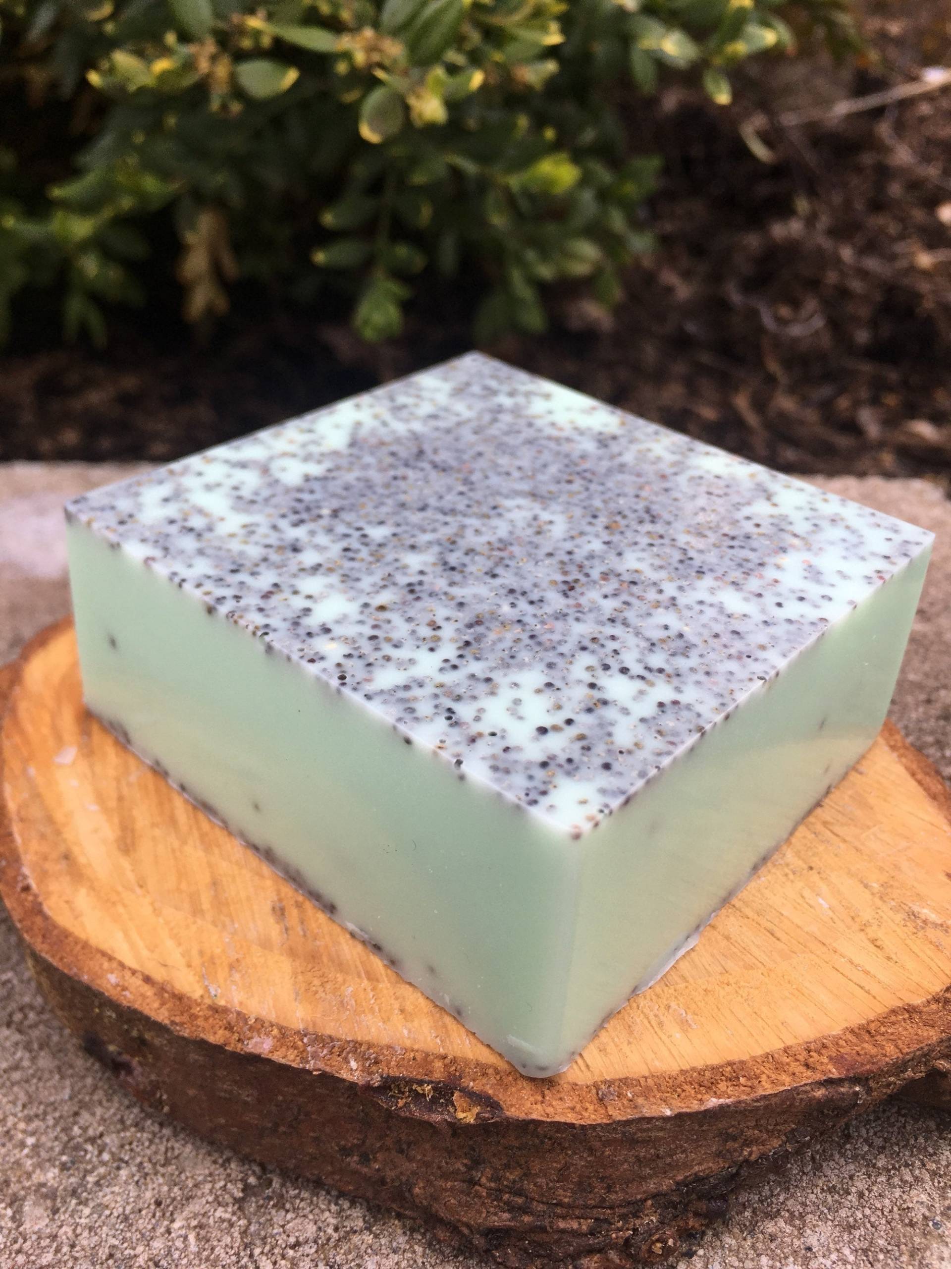 Pfefferminz-Vanille-Mohnsamen Peeling-Seife Mit Sheabutter Pfefferminz-Vanille-Mohnsamen Peeling-Seife Mit Sheabutter von Etsy - aermarket